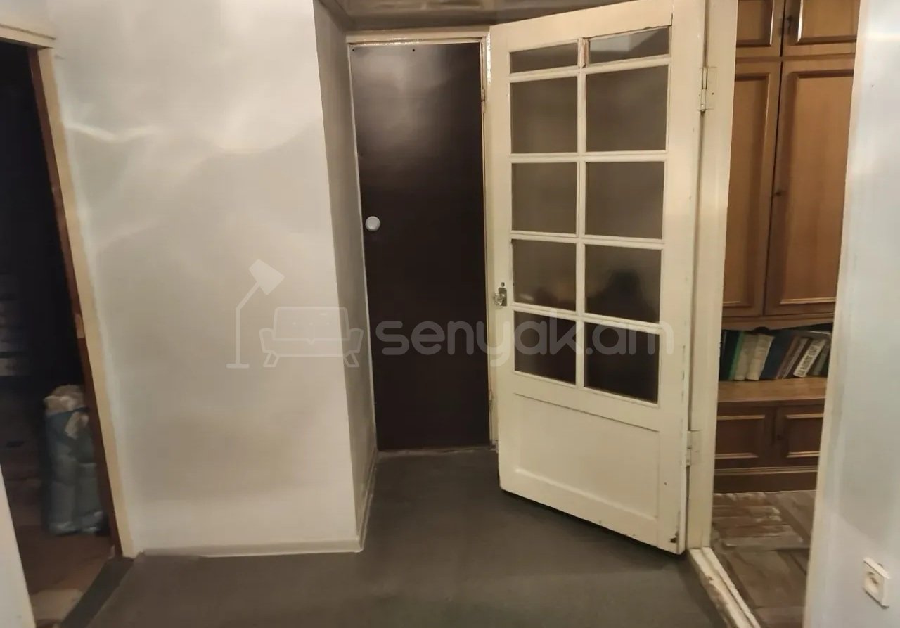 4 Սենյականոց Բնակարան, 85քմ, 1/9 հարկ, Կոսմետիկ Վերանորոգված