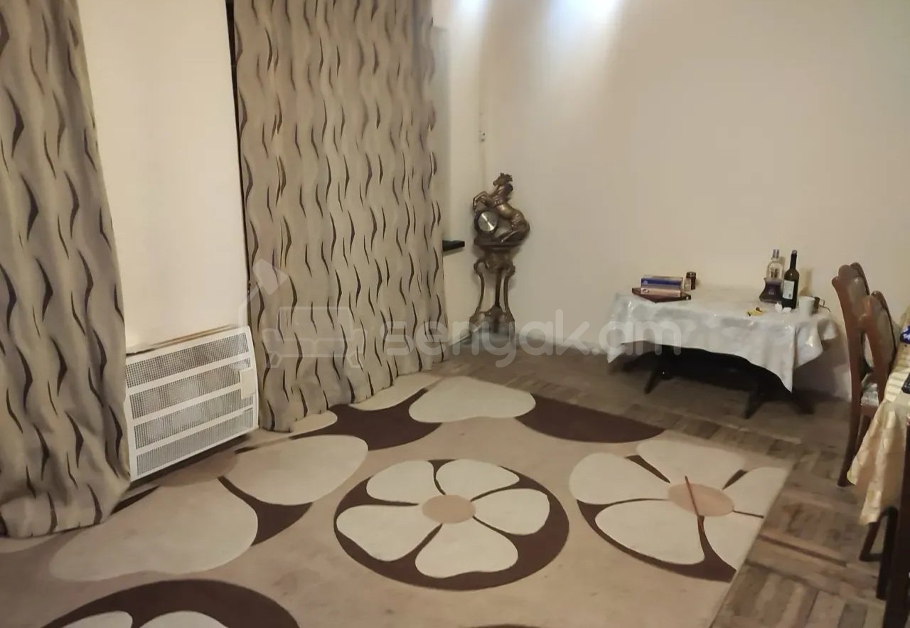 4 Սենյականոց Բնակարան, 85քմ, 1/9 հարկ, Կոսմետիկ Վերանորոգված