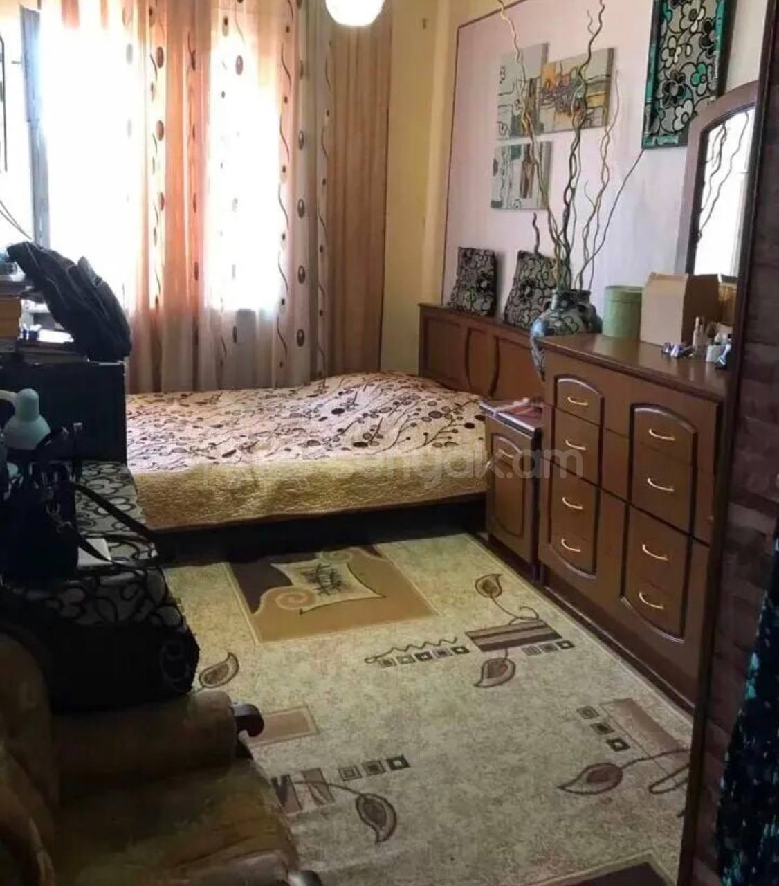 3 Սենյականոց Բնակարան, 100քմ, 9/9 հարկ, Նորմալ Վիճակում