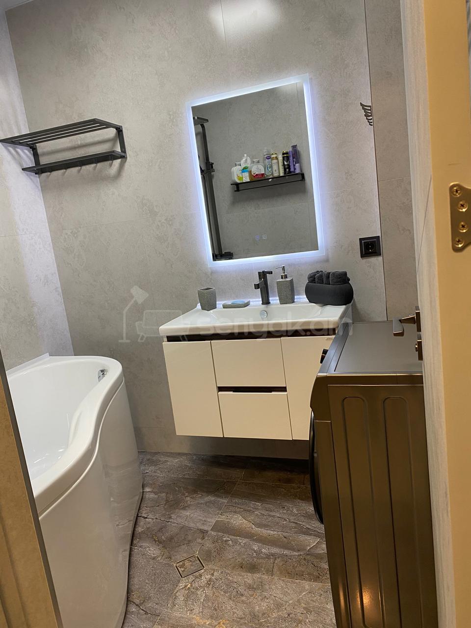 2 Սենյականոց Բնակարան Նորակառույցում, 54քմ, 4/13 հարկ, Կապիտալ Վերանորոգված