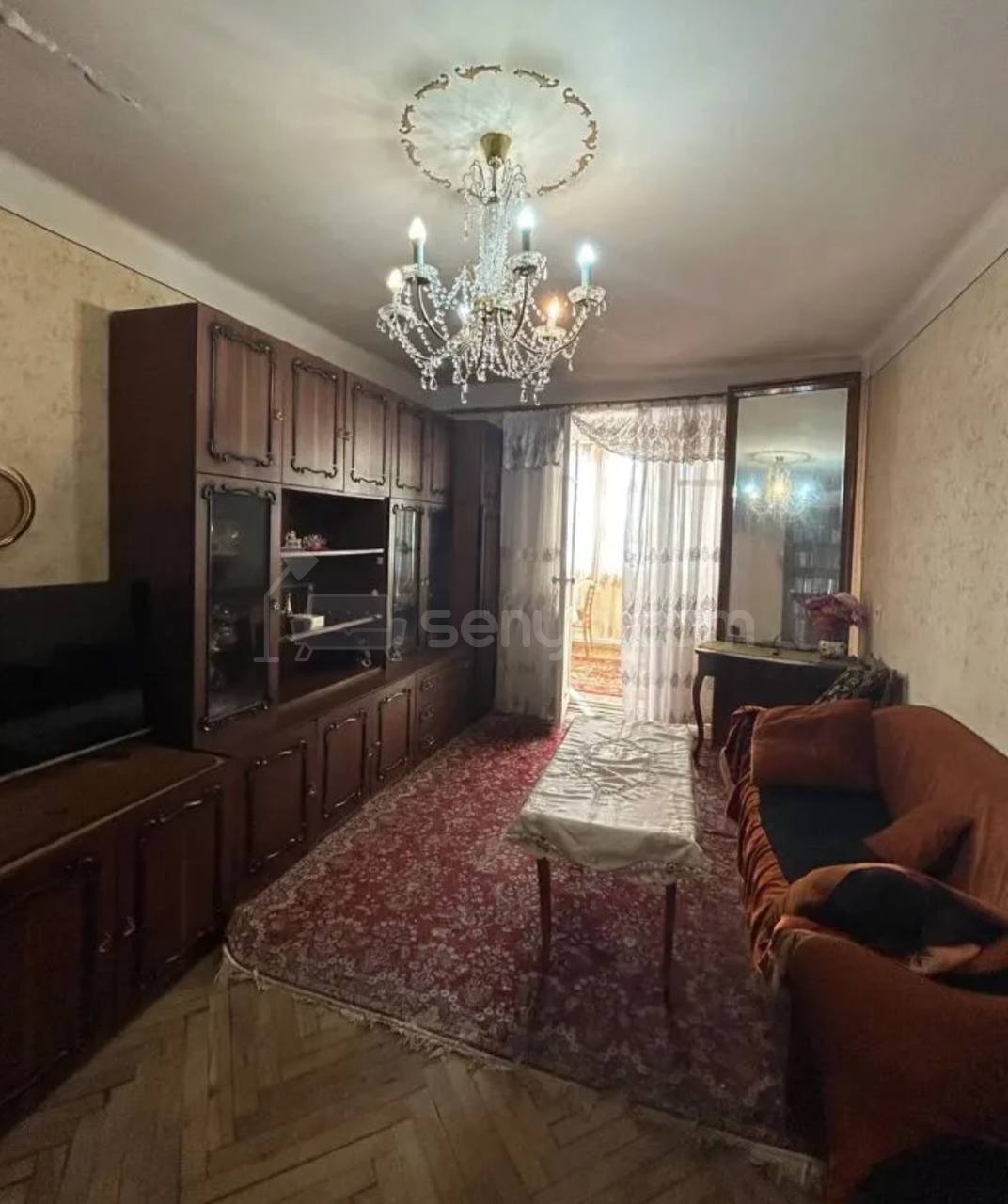 2 Սենյականոց Բնակարան Քարե Շենքում, 62քմ, 2/4 հարկ, Նորմալ Վիճակում, Կահավորված, Արևկող