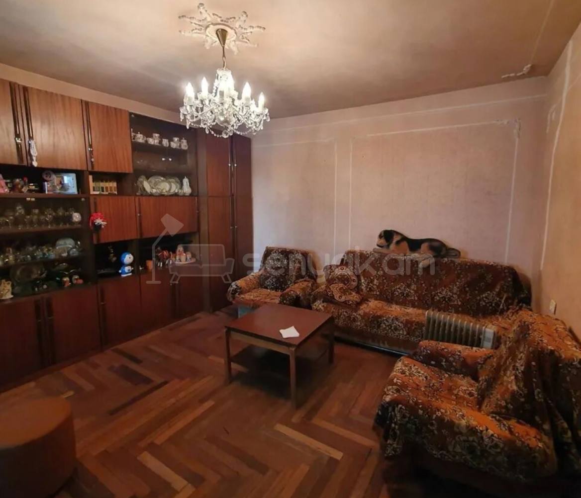 3 Սենյականոց Բնակարան, 90քմ, 10/16 հարկ, Պետական Վիճակում, Կահավորված