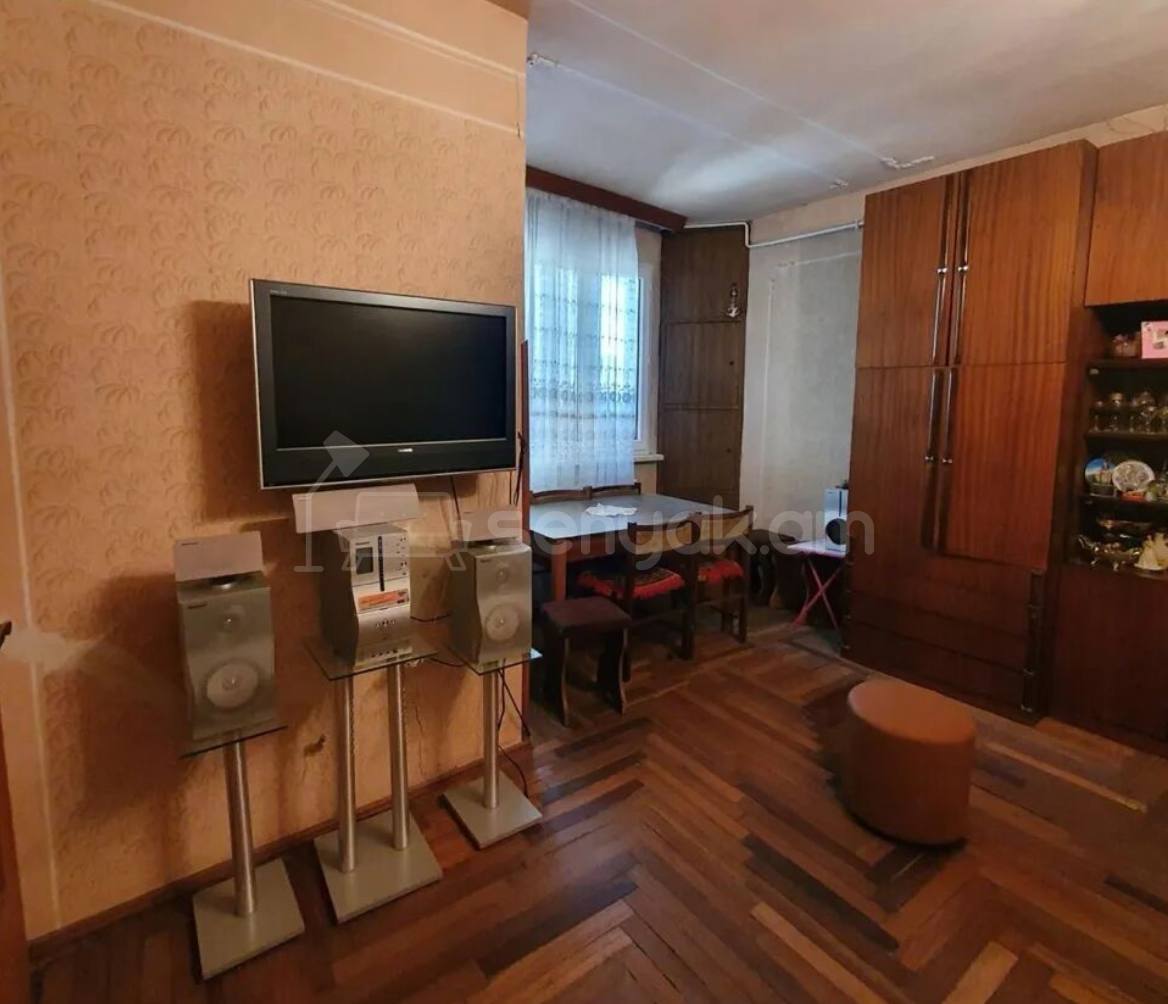 3 Սենյականոց Բնակարան, 90քմ, 10/16 հարկ, Պետական Վիճակում, Կահավորված