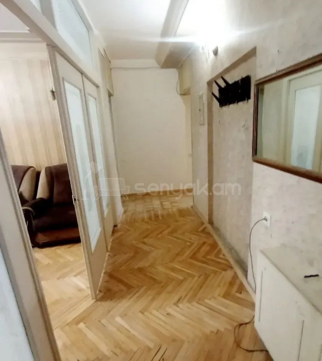 3 Սենյականոց Բնակարան, 74քմ, 2/10 հարկ, Նորմալ Վիճակում, Կահավորված, Արևկող