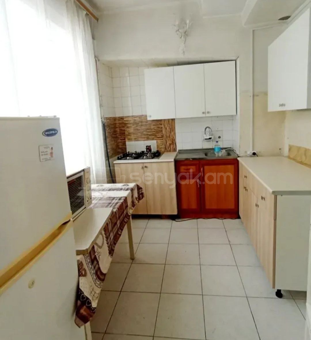 3 Սենյականոց Բնակարան, 74քմ, 2/10 հարկ, Նորմալ Վիճակում, Կահավորված, Արևկող