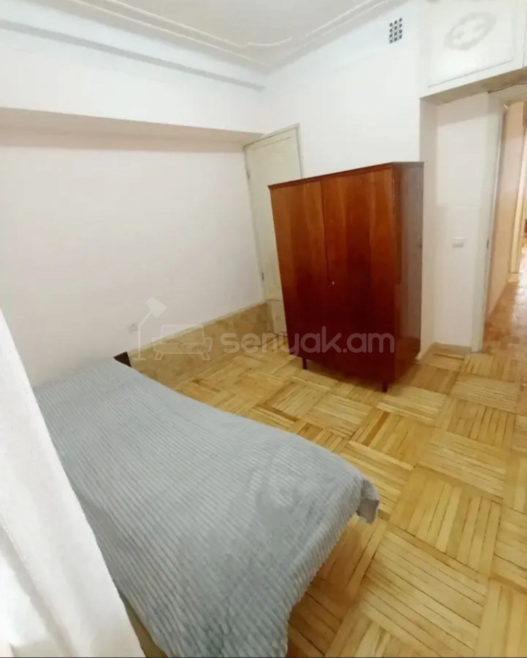 3 Սենյականոց Բնակարան, 74քմ, 2/10 հարկ, Նորմալ Վիճակում, Կահավորված, Արևկող