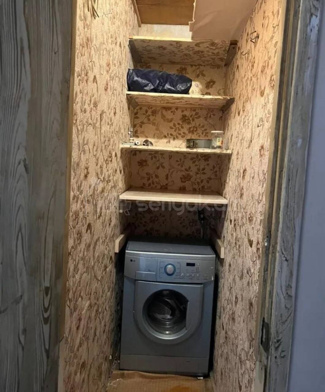 2 Սենյականոց Բնակարան Քարե Շենքում, 50քմ, 3/6 հարկ, Կապիտալ Վերանորոգված, Մասամբ Կահավորված, Արևկող