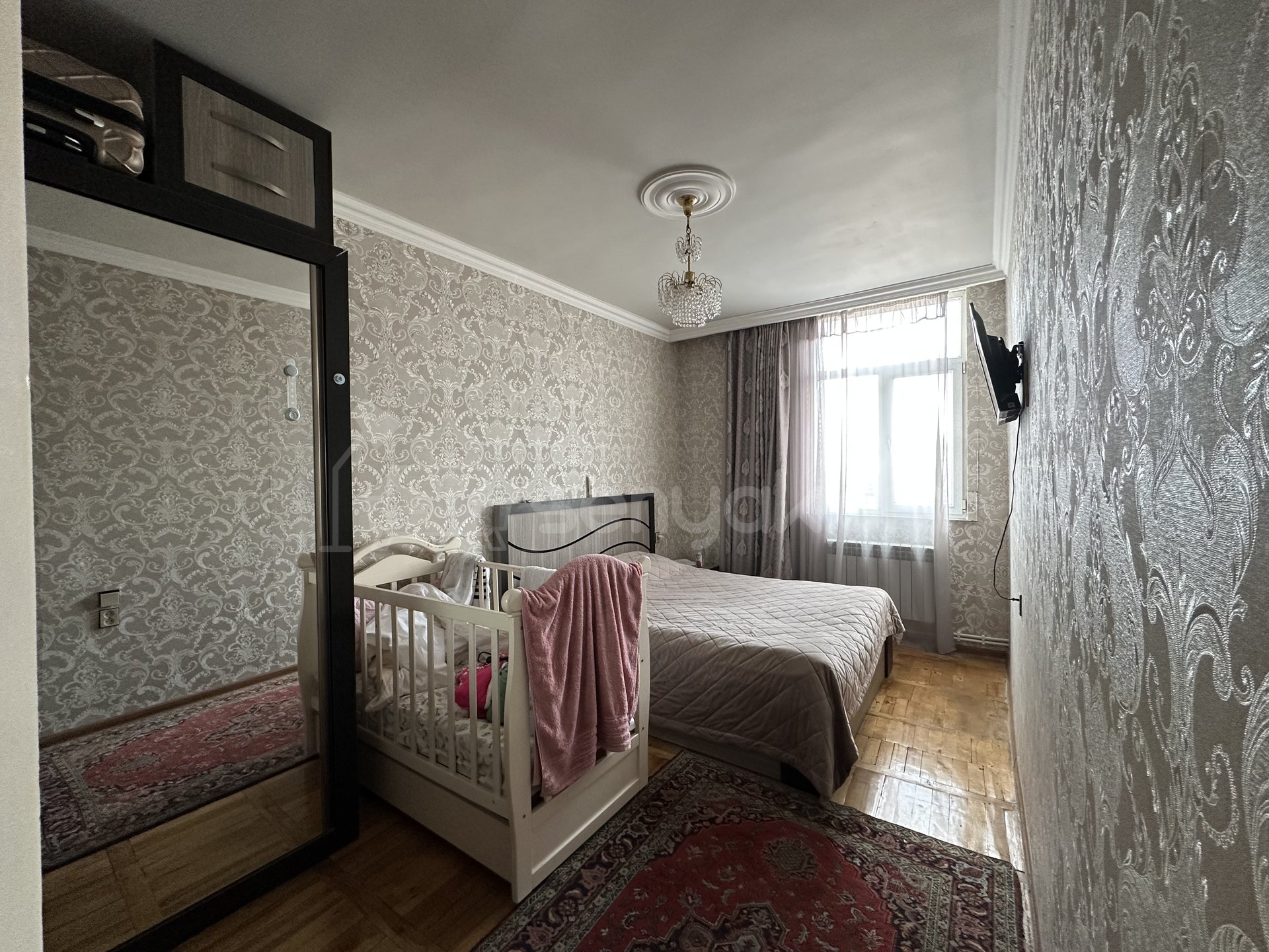 4 Սենյականոց Բնակարան, 93քմ, 12/16 հարկ, Կոսմետիկ Վերանորոգված