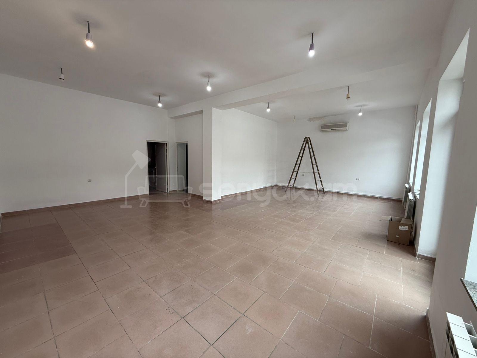 Կոմերցիոն Տարածք, 80քմ, Կապիտալ Վերանորոգված