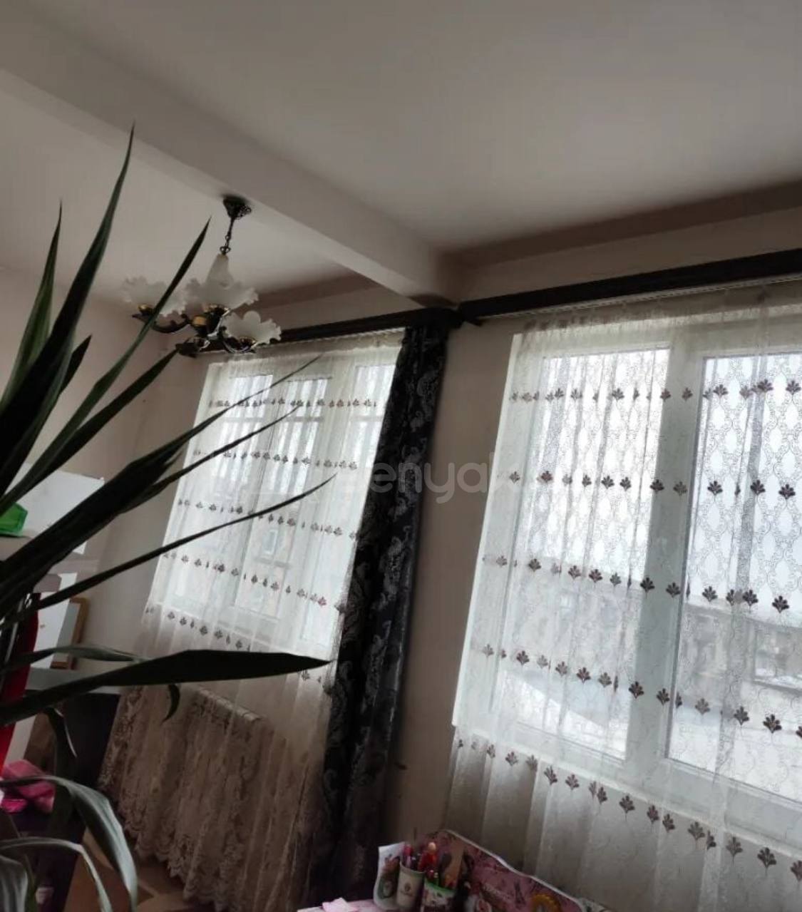 4 Սենյականոց Բնակարան Քարե Շենքում, 75քմ, 4/5 հարկ, Կապիտալ Վերանորոգված