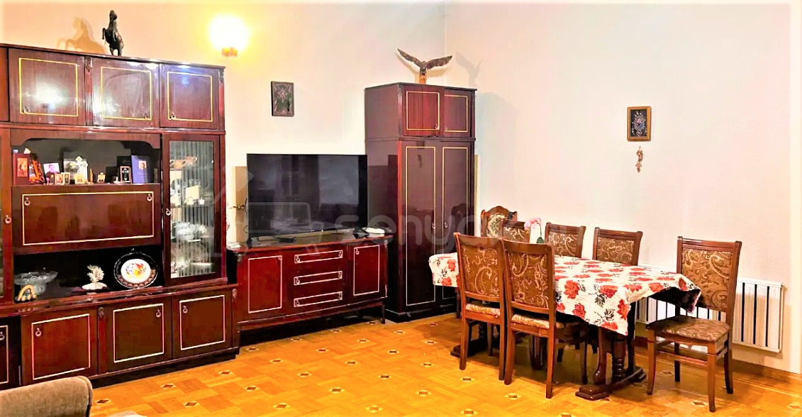 3 Սենյականոց Բնակարան Քարե Շենքում, 76քմ, 1/5 հարկ, Նորմալ Վիճակում