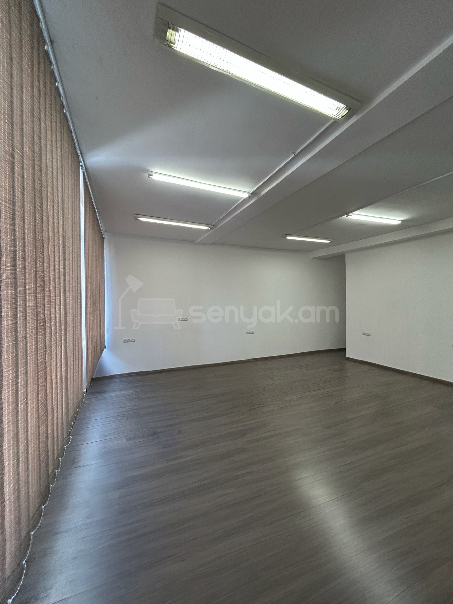 Օֆիսային Տարածք, 36քմ, Կապիտալ Վերանորոգված