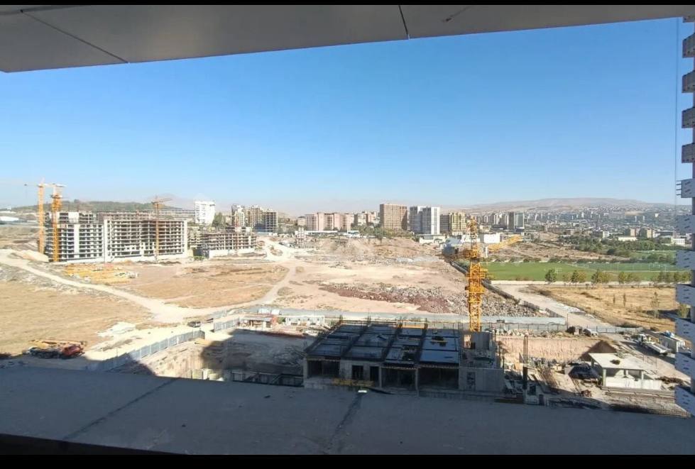 2 Սենյականոց Բնակարան Նորակառույցում, 57քմ, 5/18 հարկ, Զրոյական Վիճակում