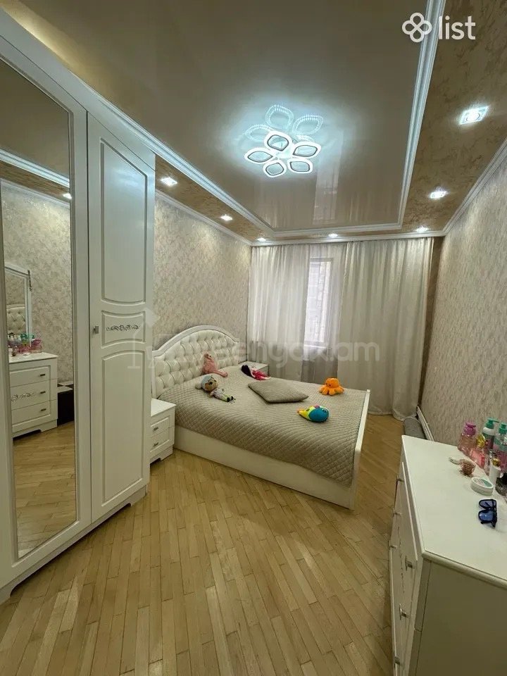 4 Սենյականոց Բնակարան, 140քմ, 3/9 հարկ, Կապիտալ Վերանորոգված, Կահավորված, Արևկող