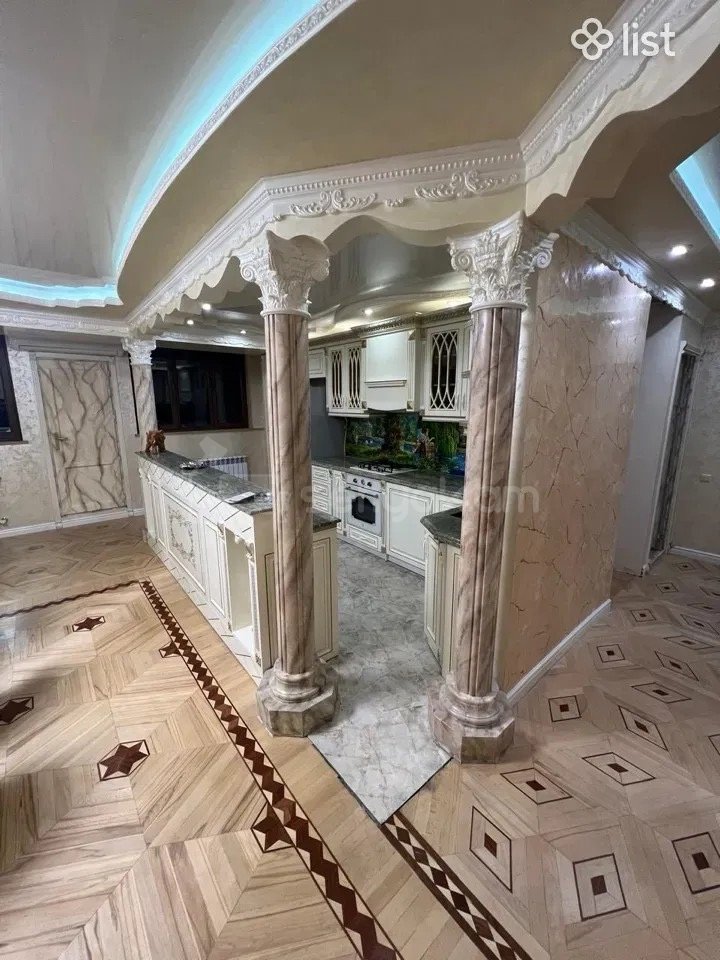 4 Սենյականոց Բնակարան, 140քմ, 3/9 հարկ, Կապիտալ Վերանորոգված, Կահավորված, Արևկող