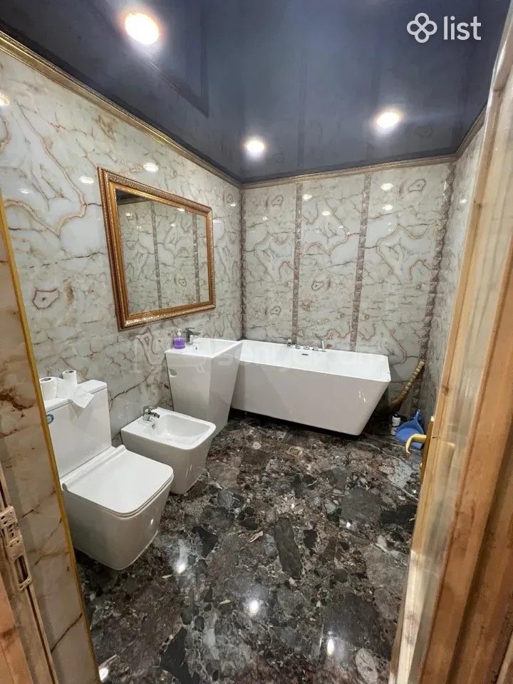 4 Սենյականոց Բնակարան, 140քմ, 3/9 հարկ, Կապիտալ Վերանորոգված, Կահավորված, Արևկող