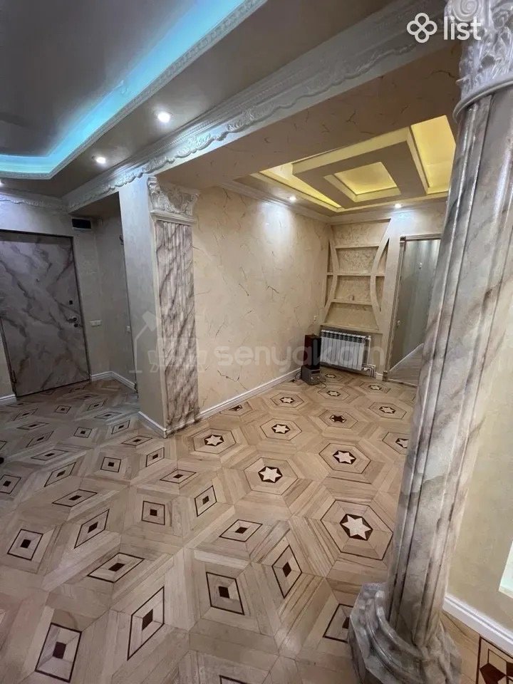 4 Սենյականոց Բնակարան, 140քմ, 3/9 հարկ, Կապիտալ Վերանորոգված, Կահավորված, Արևկող