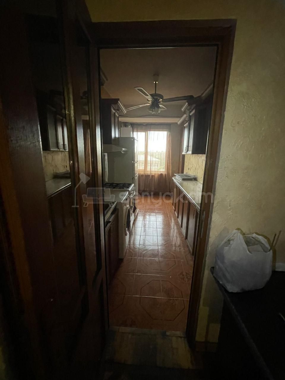 3 Սենյականոց Բնակարան, 80քմ, 2/14 հարկ, Նորմալ Վիճակում, Կահավորված