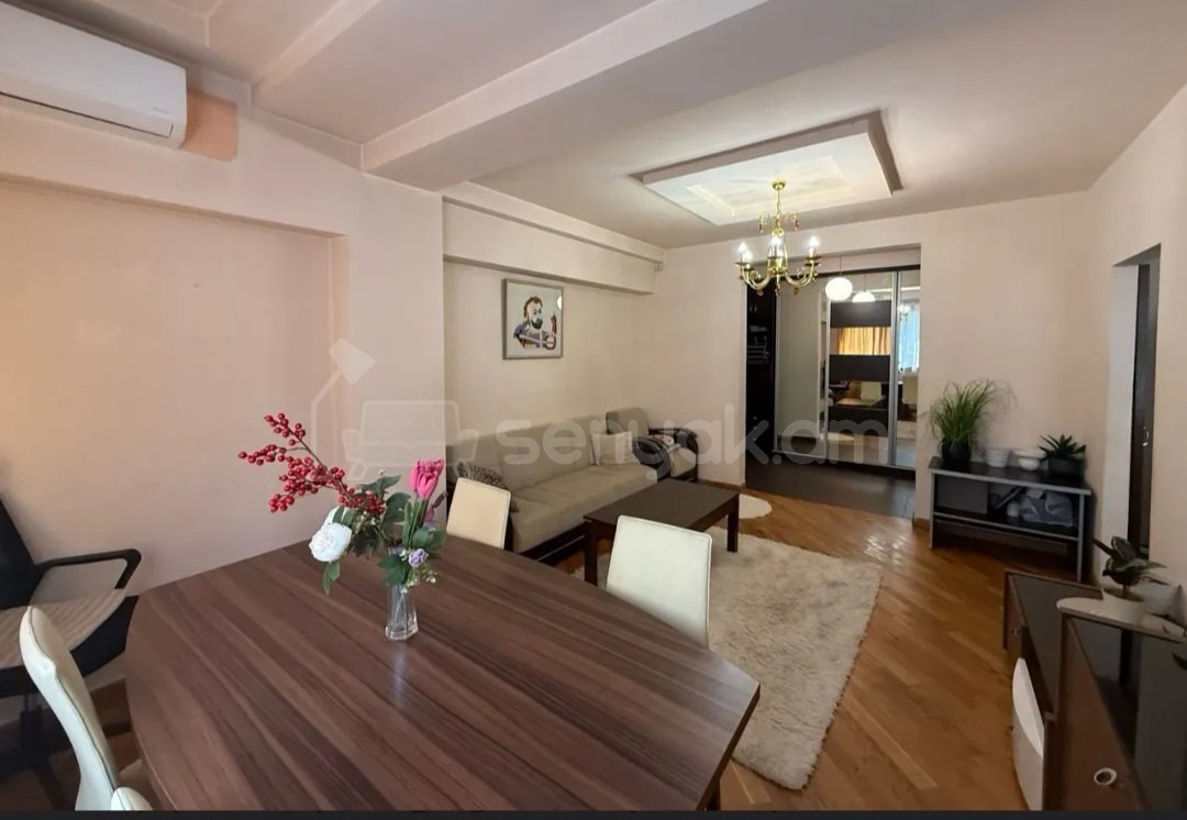 2 Սենյականոց Բնակարան, 75քմ, 2/9 հարկ, Կապիտալ Վերանորոգված, Կահավորված, Արևկող