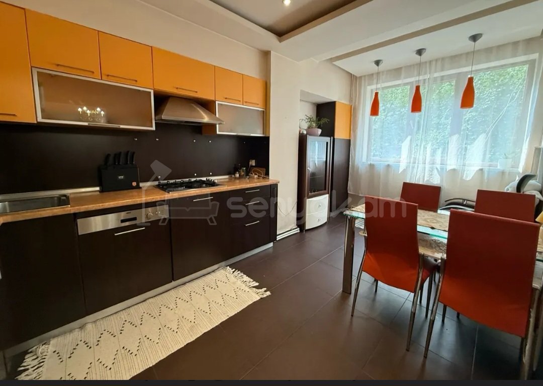 2 Սենյականոց Բնակարան, 75քմ, 2/9 հարկ, Կապիտալ Վերանորոգված, Կահավորված, Արևկող