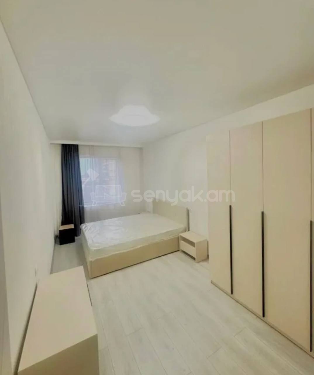 2 Սենյականոց Բնակարան Քարե Շենքում, 65քմ, 5/5 հարկ, Կապիտալ Վերանորոգված, Կահավորված