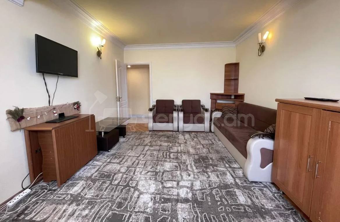 2 Սենյականոց Բնակարան Քարե Շենքում, 50քմ, 5/5 հարկ, Կապիտալ Վերանորոգված, Կահավորված, Արևկող