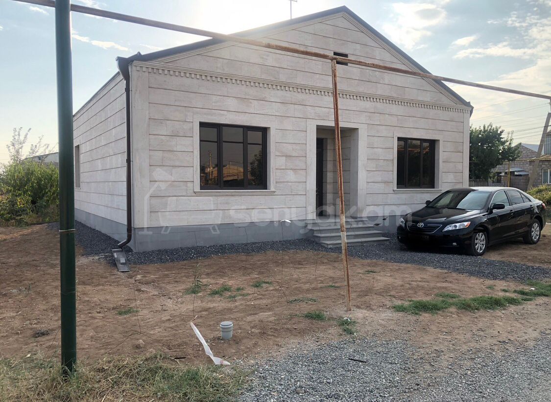 4 Սենյականոց Սեփական Տուն, 108քմ, Կապիտալ Վերանորոգված