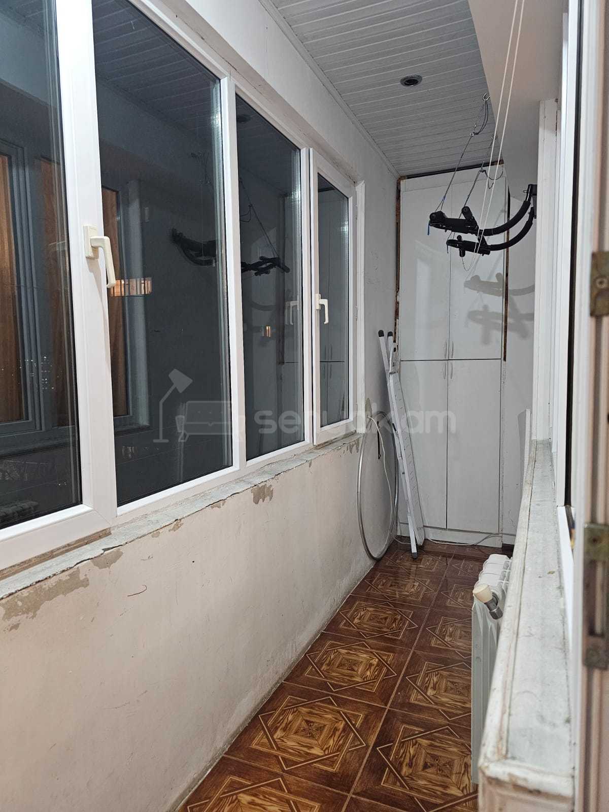 3 Սենյականոց Բնակարան, 80քմ, 2/9 հարկ, Կոսմետիկ Վերանորոգված, Կահավորված