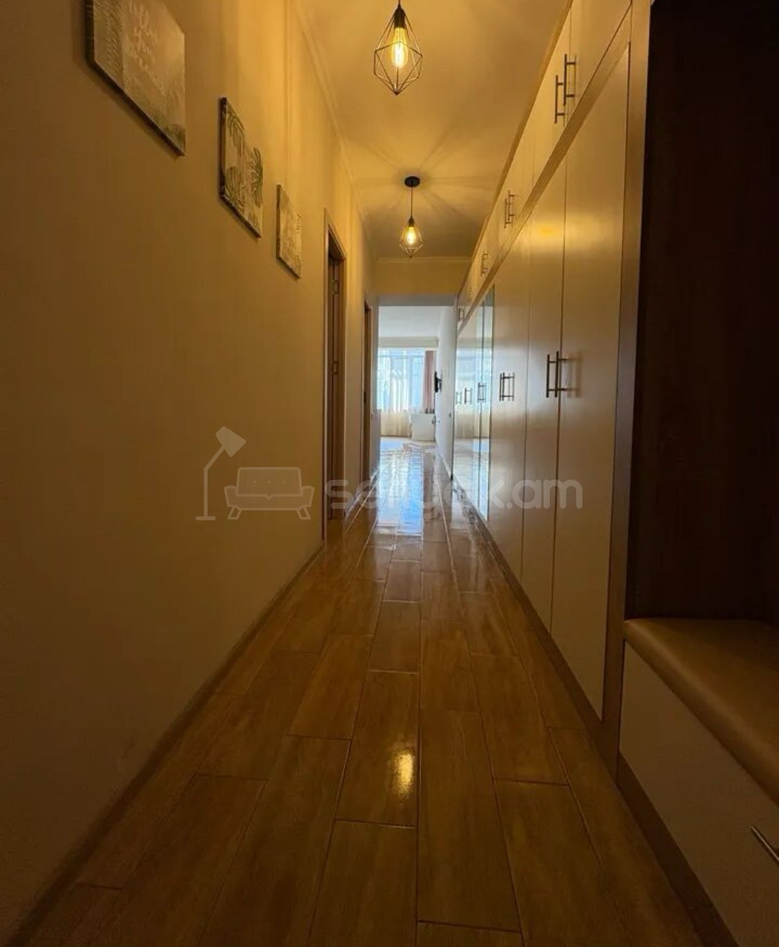 2 Սենյականոց Բնակարան Քարե Շենքում, 53քմ, 3/5 հարկ, Կապիտալ Վերանորոգված, Կահավորված