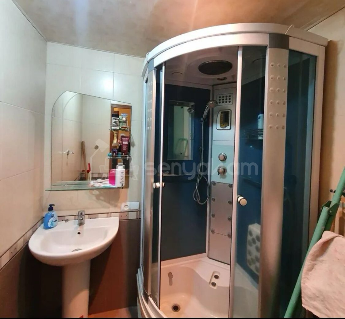 3 Սենյականոց Բնակարան, 90քմ, 10/16 հարկ, Կոսմետիկ Վերանորոգված, Կահավորված