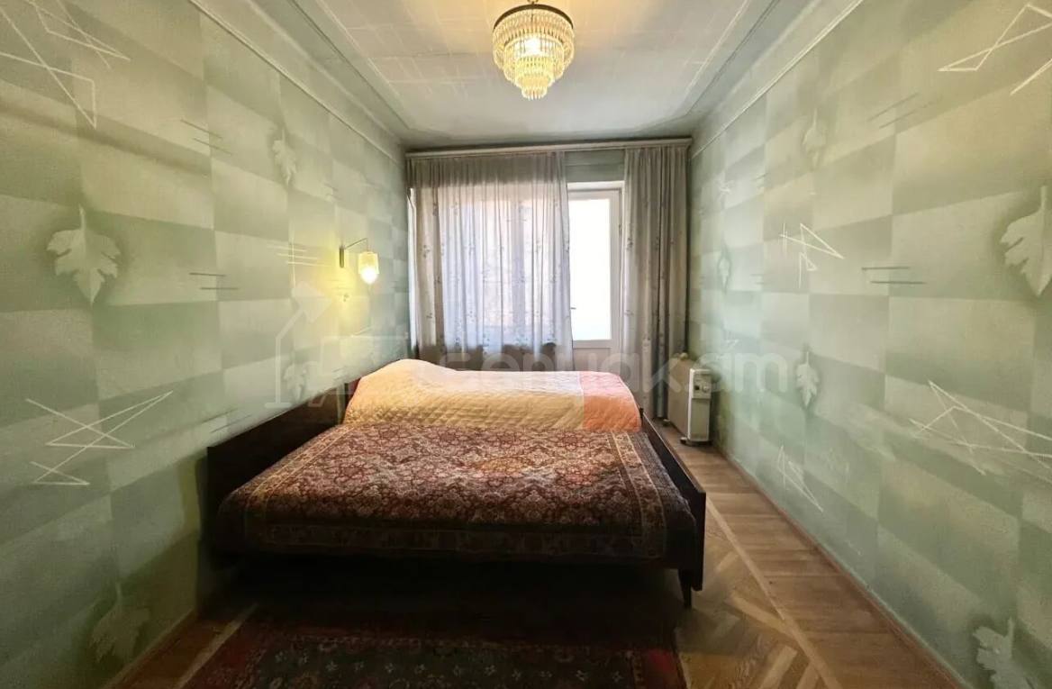 2 Սենյականոց Բնակարան Քարե Շենքում, 67քմ, 4/5 հարկ, Նորմալ Վիճակում, Կահավորված