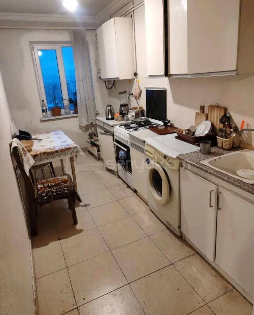 3 Սենյականոց Բնակարան, 80քմ, 9/9 հարկ, Նորմալ Վիճակում, Կահավորված, Արևկող