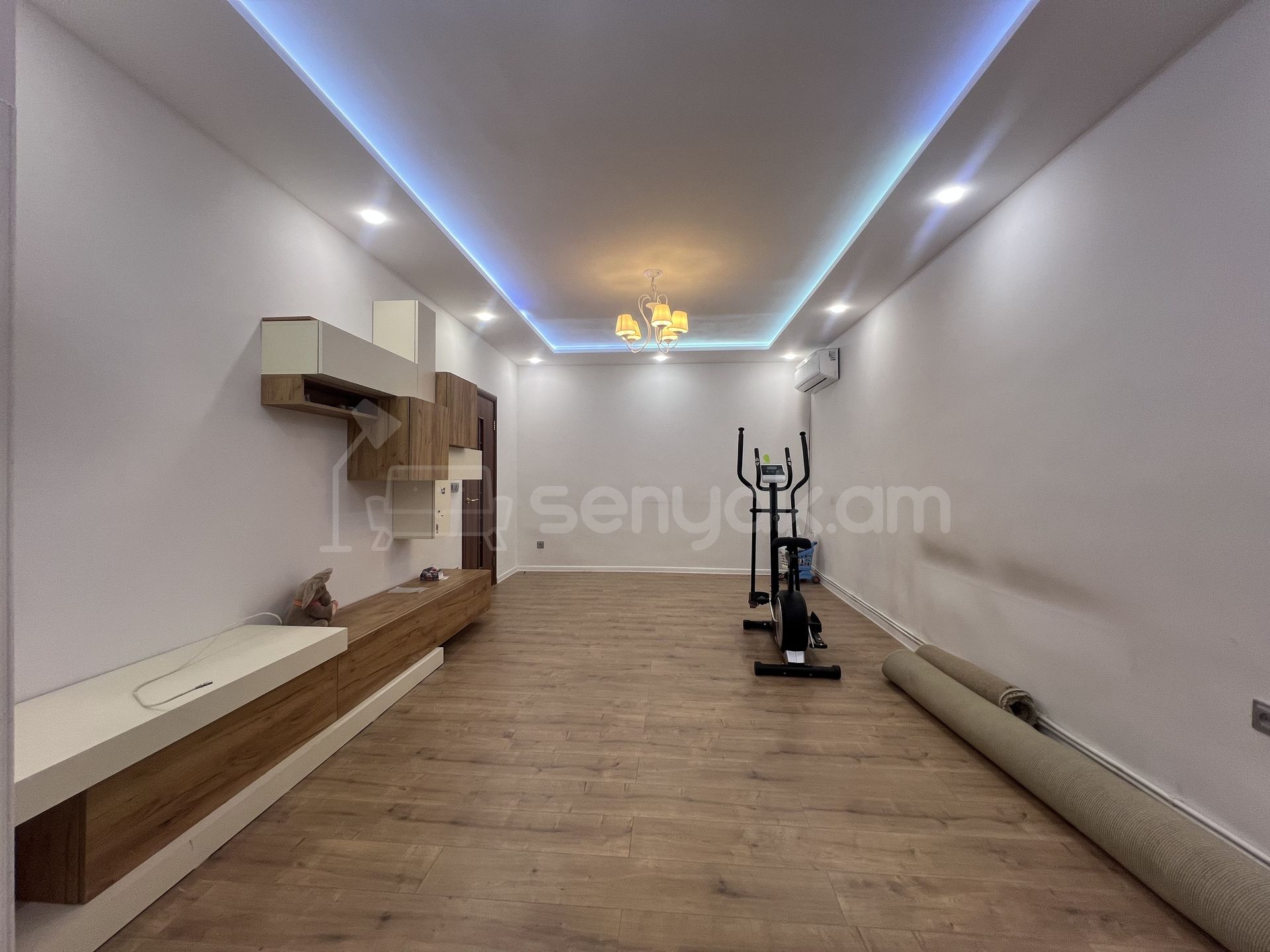 4 Սենյականոց Բնակարան, 90քմ, 6/9 հարկ, Կոսմետիկ Վերանորոգված