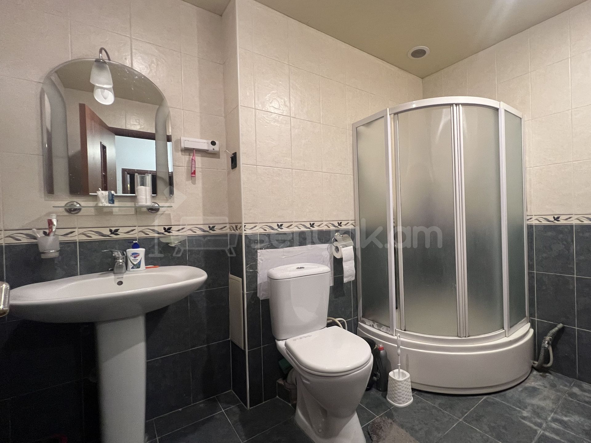 4 Սենյականոց Բնակարան, 90քմ, 6/9 հարկ, Կոսմետիկ Վերանորոգված