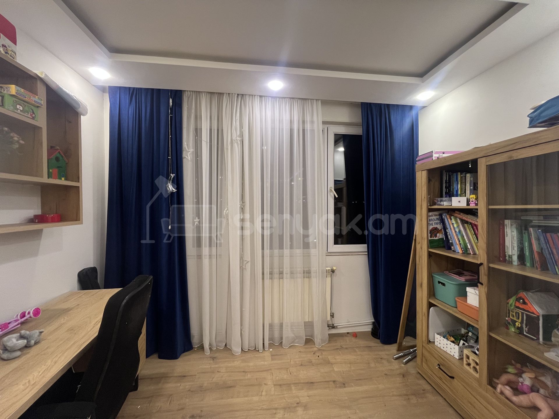 4 Սենյականոց Բնակարան, 90քմ, 6/9 հարկ, Կոսմետիկ Վերանորոգված