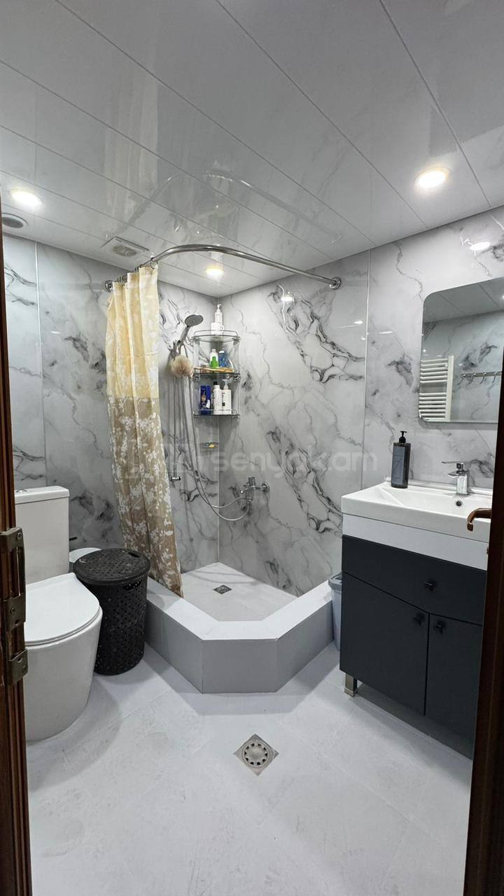 3 Սենյականոց Բնակարան Քարե Շենքում, 80քմ, 4/4 հարկ, Կապիտալ Վերանորոգված