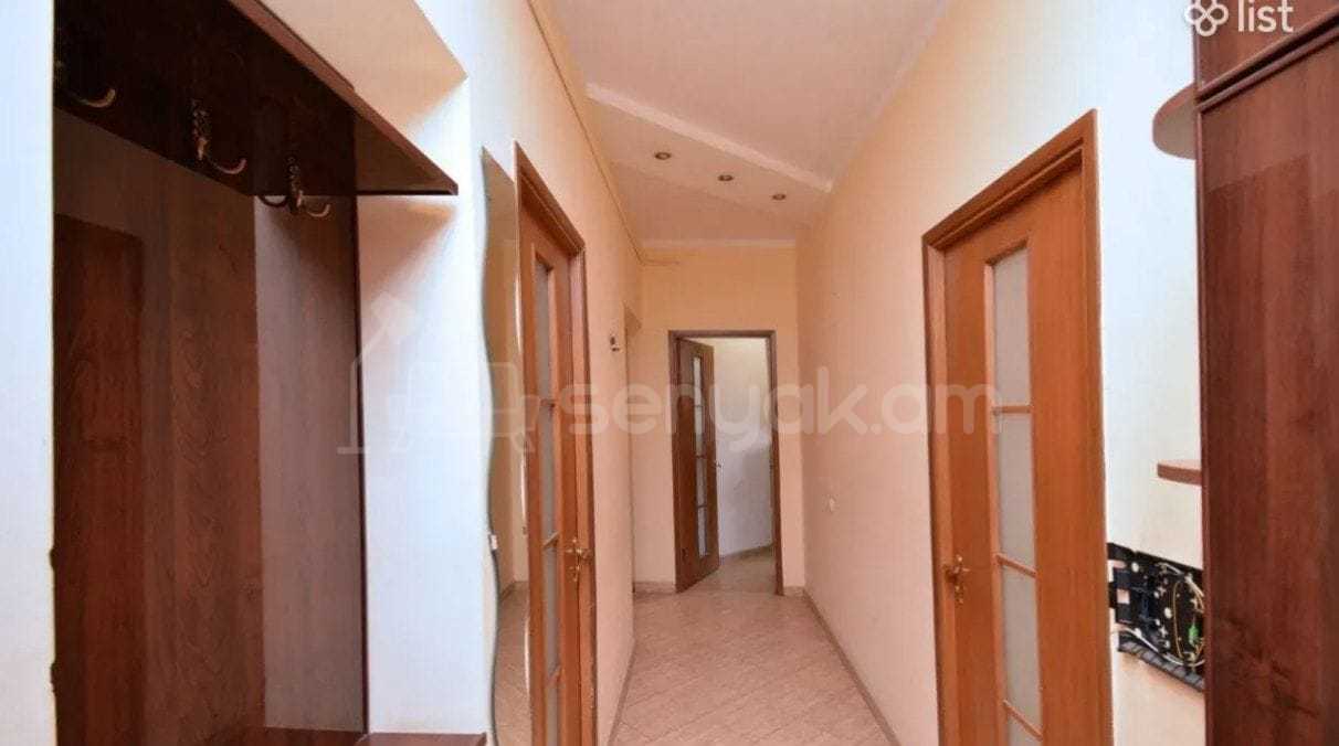 2 Սենյականոց Բնակարան Քարե Շենքում, 67քմ, 4/5 հարկ, Կապիտալ Վերանորոգված