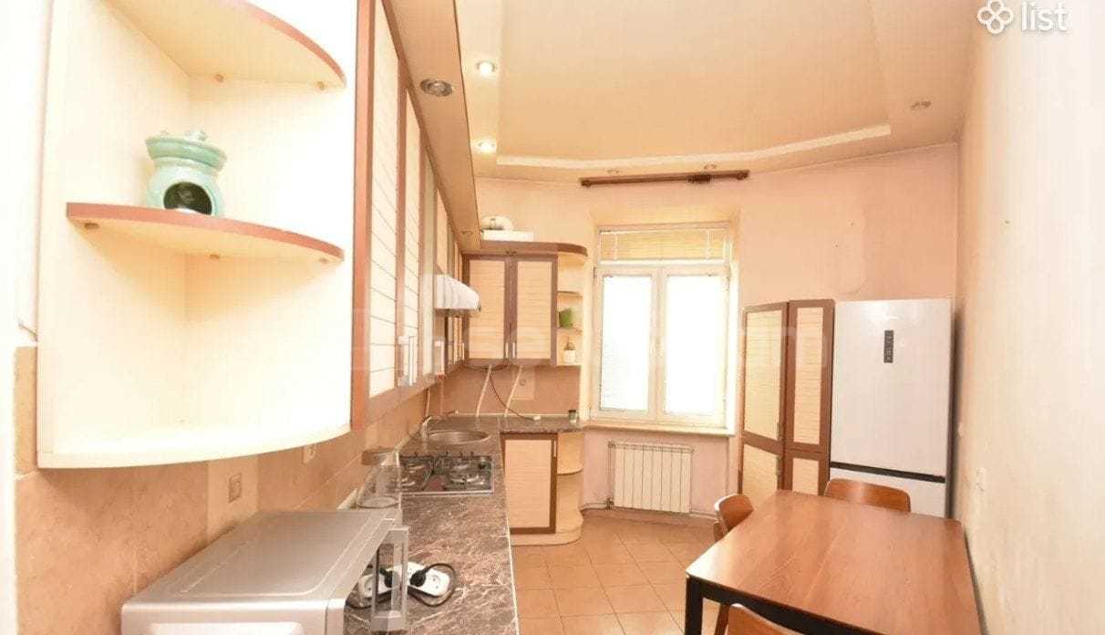 2 Սենյականոց Բնակարան Քարե Շենքում, 67քմ, 4/5 հարկ, Կապիտալ Վերանորոգված