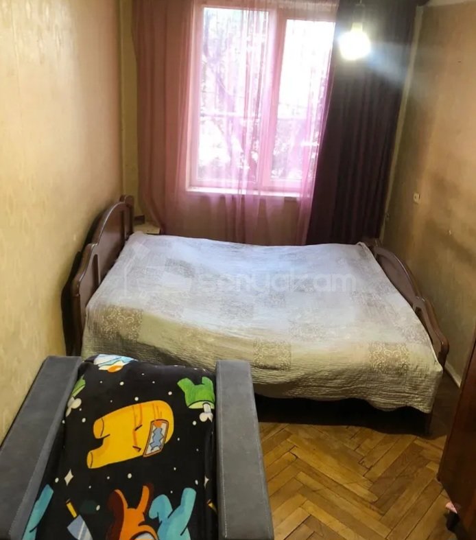 3 Սենյականոց Բնակարան, 75քմ, 2/4 հարկ, Պետական Վիճակում