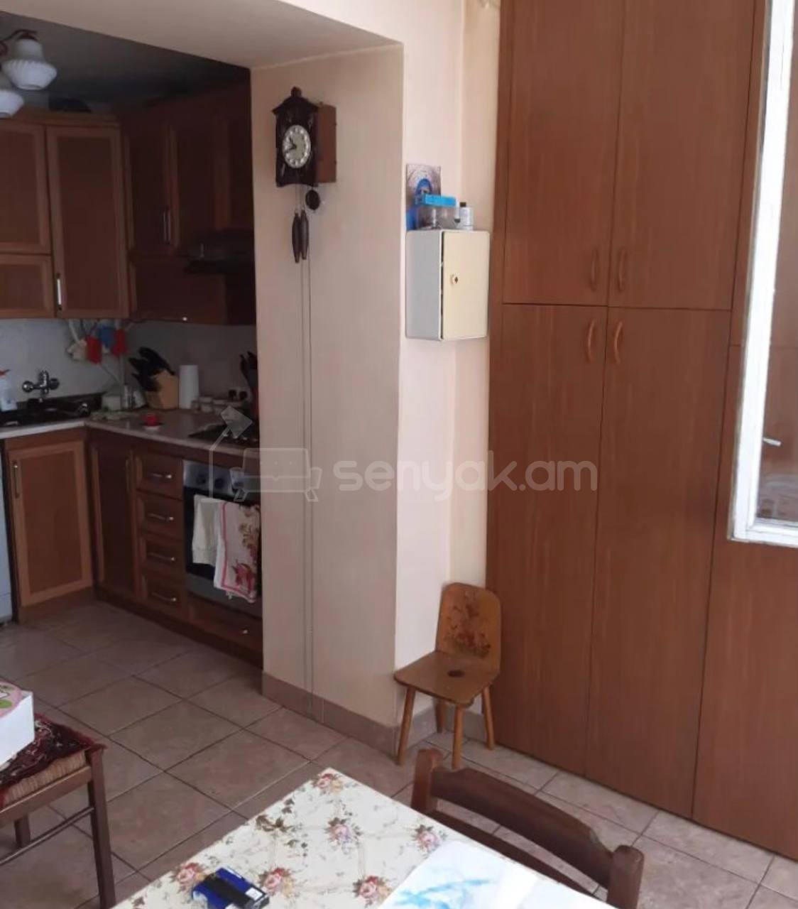 3 Սենյականոց Բնակարան Քարե Շենքում, 68քմ, 1/5 հարկ, Կապիտալ Վերանորոգված, Կահավորված, Արևկող