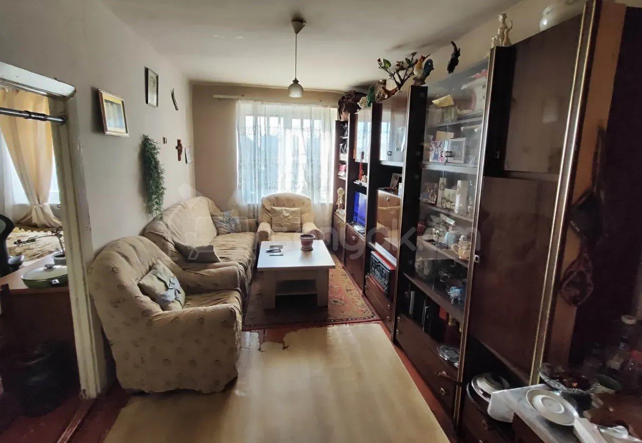 2 Սենյականոց Բնակարան Քարե Շենքում, 27քմ, 2/4 հարկ, Նորմալ Վիճակում