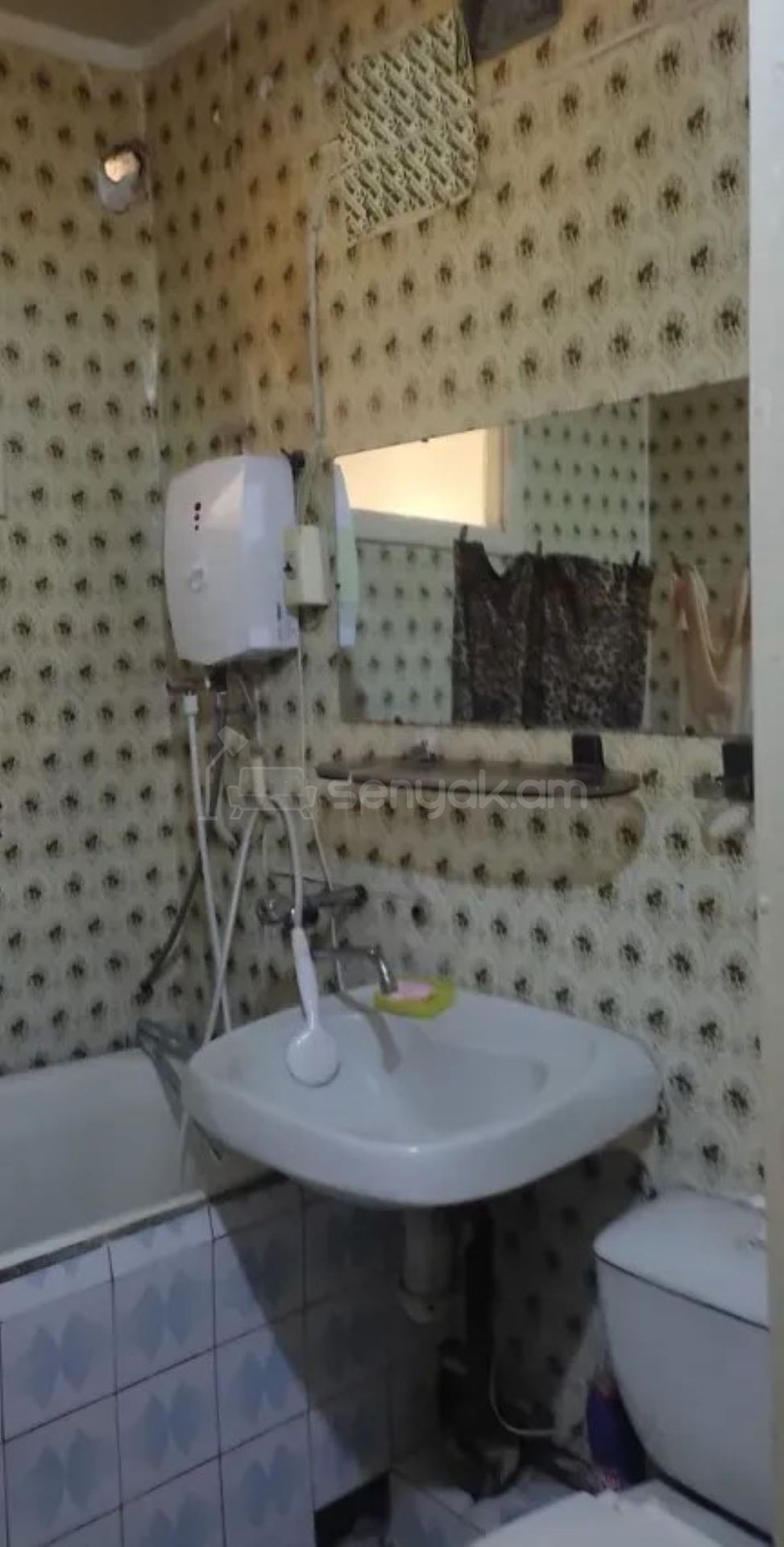 1 Սենյականոց Բնակարան, 33քմ, 4/5 հարկ, Նորմալ Վիճակում