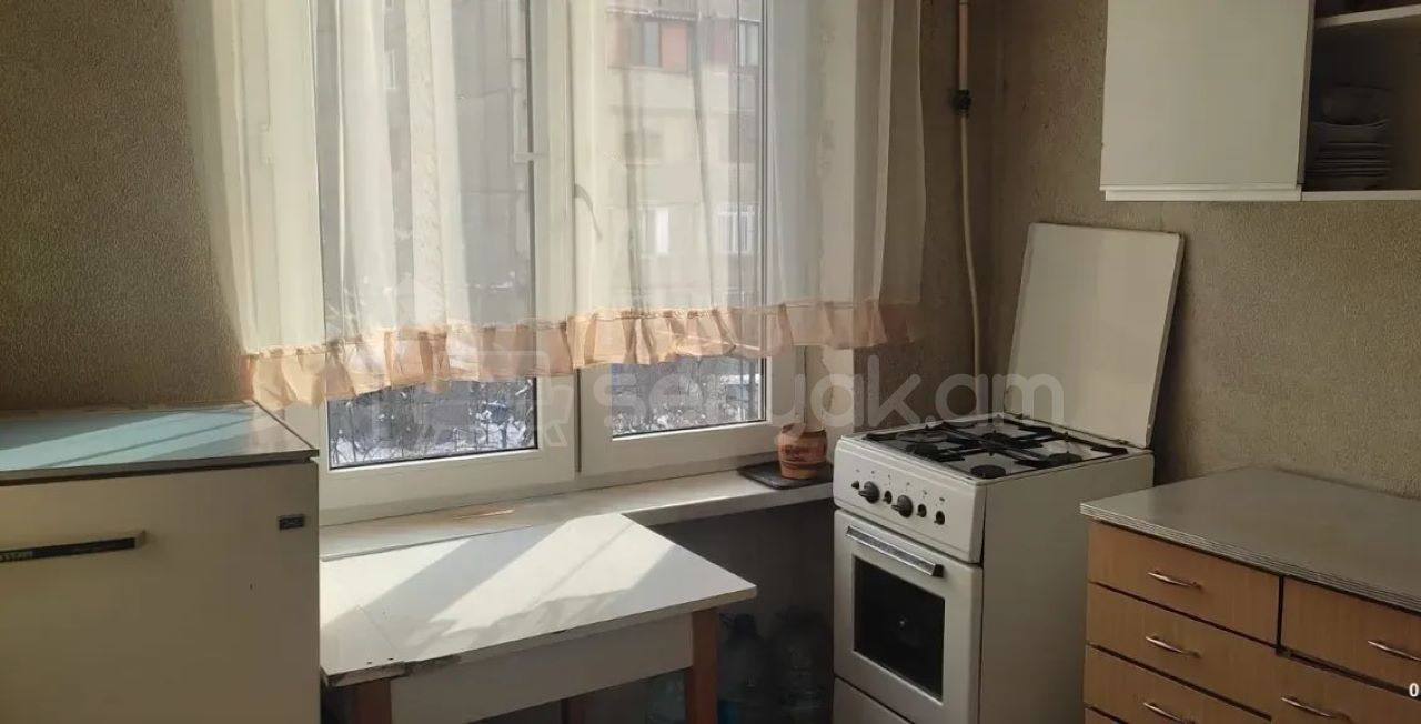 1 Սենյականոց Բնակարան, 33քմ, 4/5 հարկ, Նորմալ Վիճակում