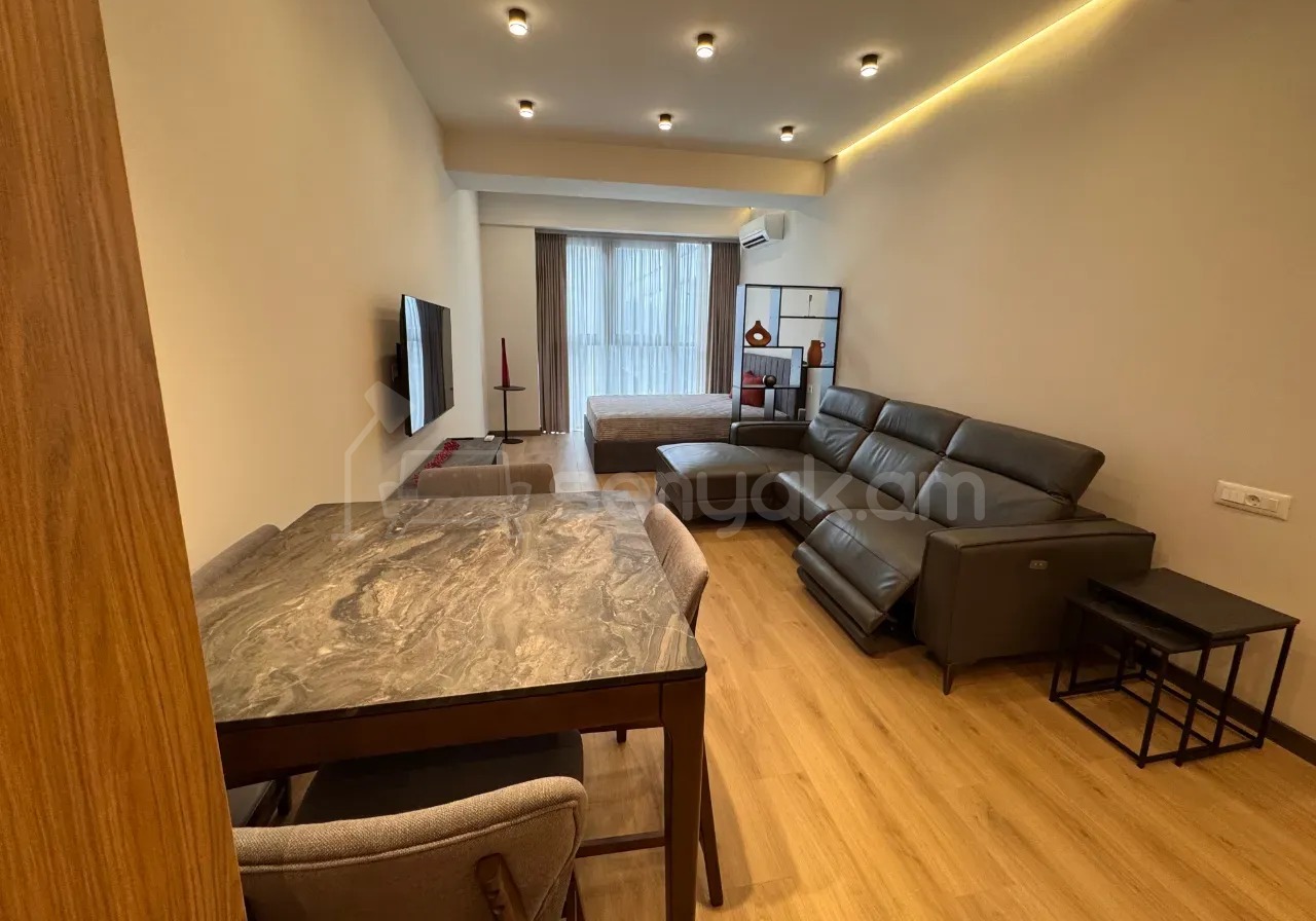 1 Սենյականոց Բնակարան Նորակառույցում, 44քմ, 12/18 հարկ, Դիզայներական Վերանորոգված