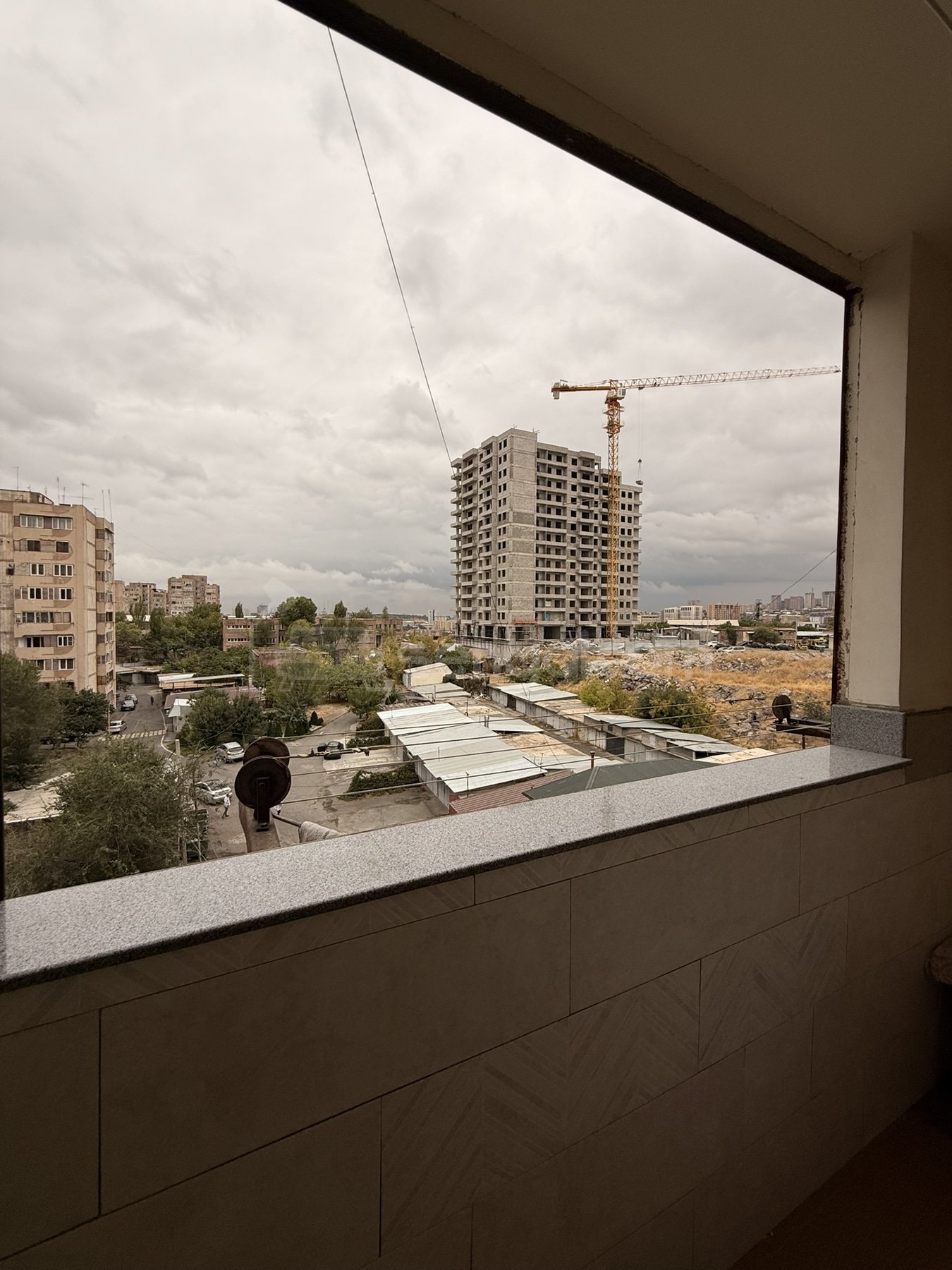 3 Սենյականոց Բնակարան, 84քմ, 5/9 հարկ, Նորմալ Վիճակում