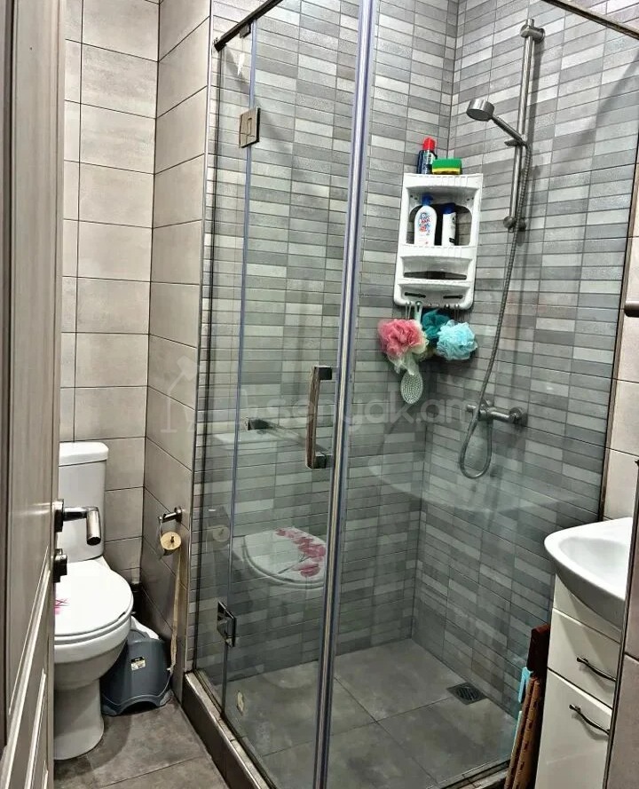 3 Սենյականոց Բնակարան Նորակառույցում, 55քմ, 2/3 հարկ, Կապիտալ Վերանորոգված