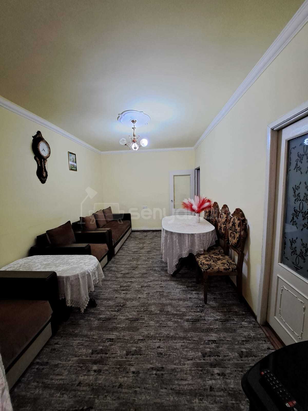 3 Սենյականոց Բնակարան Քարե Շենքում, 56քմ, 1/5 հարկ, Նորմալ Վիճակում