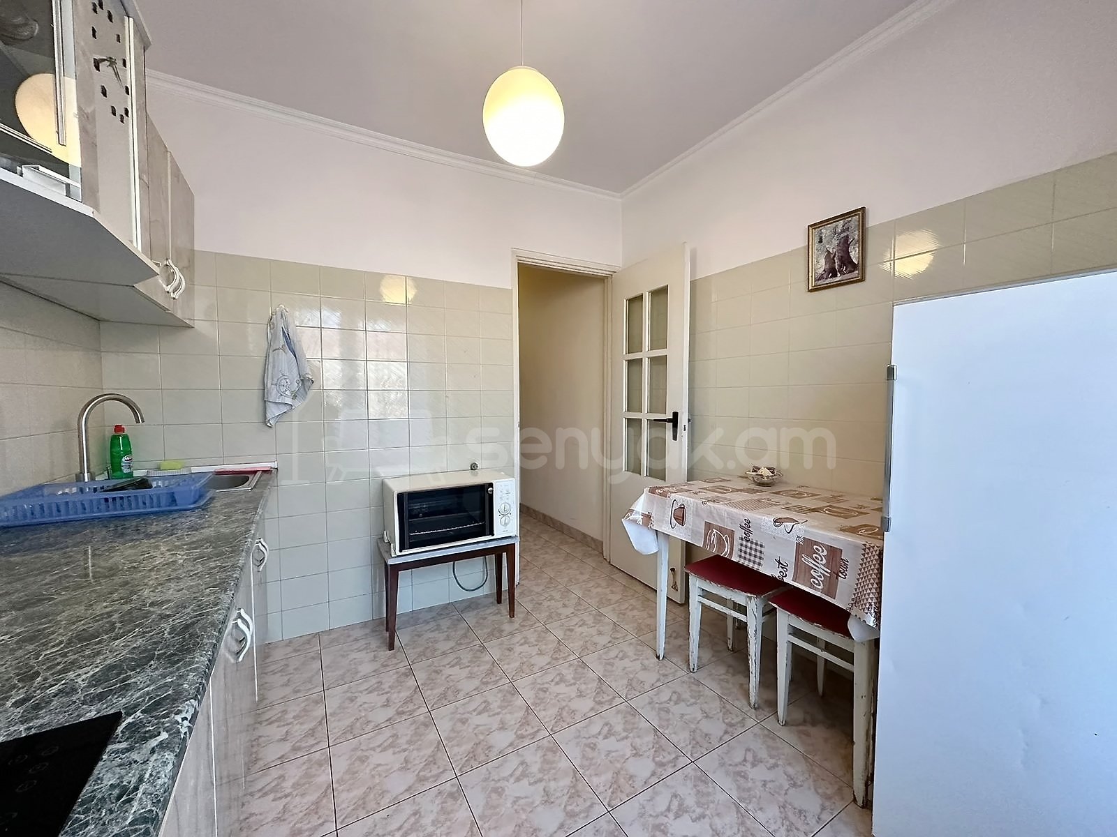 1 Սենյականոց Բնակարան Քարե Շենքում, 43քմ, 5/5 հարկ, Կոսմետիկ Վերանորոգված, Կահավորված, Արևկող