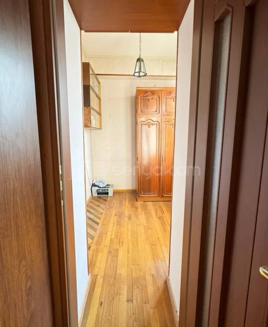 4 Սենյականոց Բնակարան Քարե Շենքում, 103քմ, 3/3 հարկ, Կապիտալ Վերանորոգված