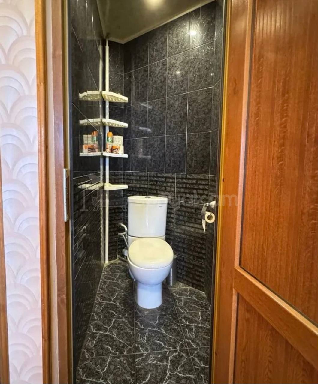 4 Սենյականոց Բնակարան Քարե Շենքում, 103քմ, 3/3 հարկ, Կապիտալ Վերանորոգված